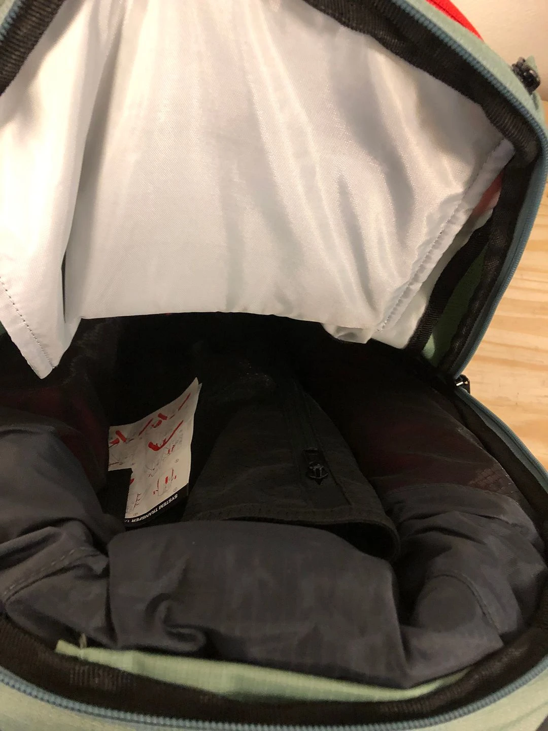 Arva Airbag Calgary 18L 2 Arva Airbag Calgary 18L – Image 2