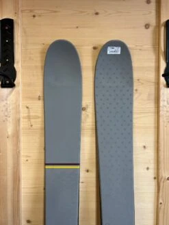 Outline -Camp Sider Soldes 4 25