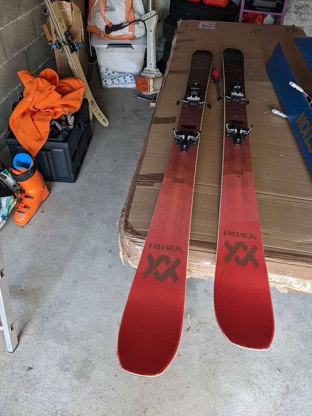 VÖLKL Rise ABOVE 88 1 VÖLKL Rise ABOVE 88